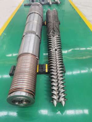 螺旋硬さ HRC 58-62 と円形タンデム螺旋システムのナイトライディング硬さ 950-1050HV