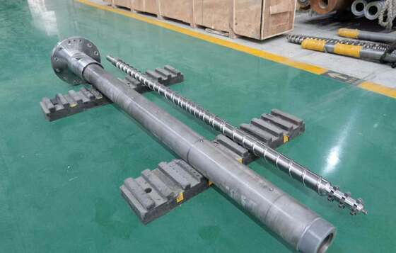 シングルスクリューエクストルーダー 20mm-200mm スクロール直径HV900-1100のスクリューバレルの硬さと窒素化表面処理